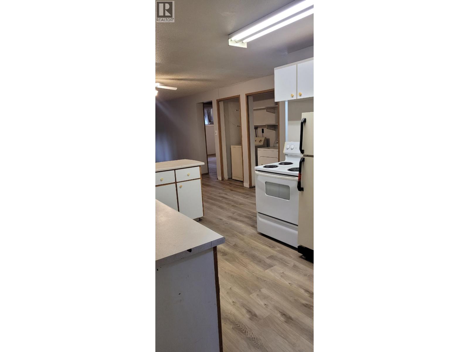 2731-2733 Moyie Street, Prince George, British Columbia  V2L 1V9 - Photo 4 - R3170018