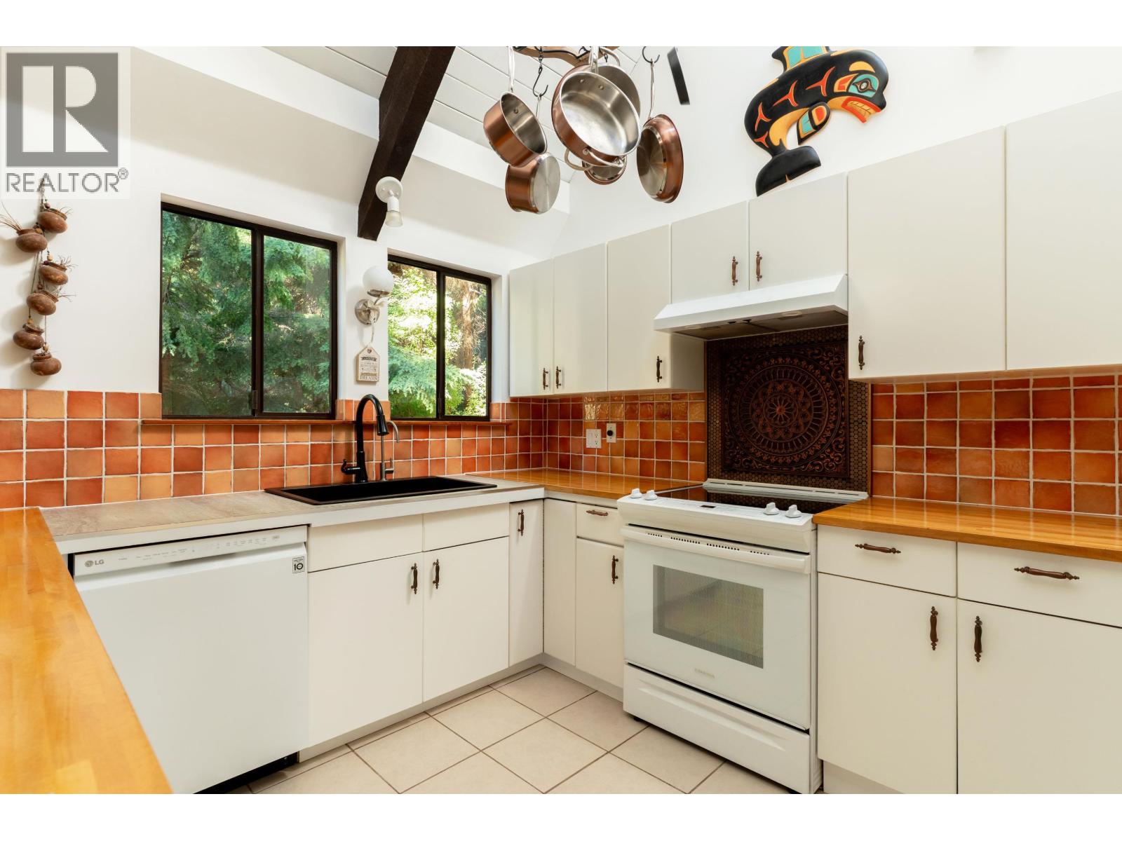 1540 Tunstall Boulevard, Bowen Island, British Columbia  V0N 1G2 - Photo 11 - R3172840