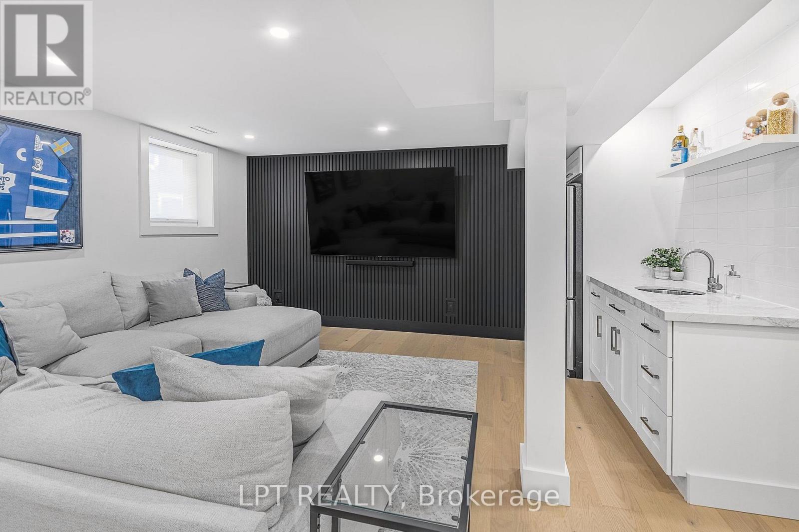 68 49th Street N, Wasaga Beach, Ontario  L9Z 1Y1 - Photo 27 - S14029494