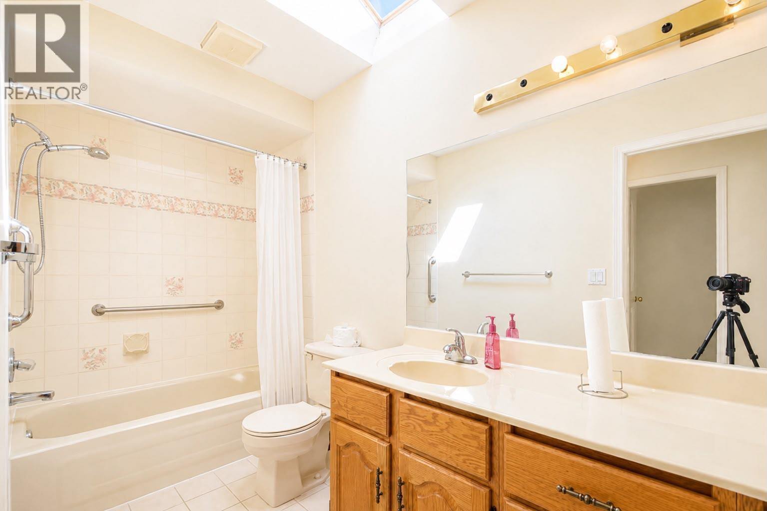 4843 Maitland Street, Burnaby, British Columbia  V5H 1N1 - Photo 11 - R3174388