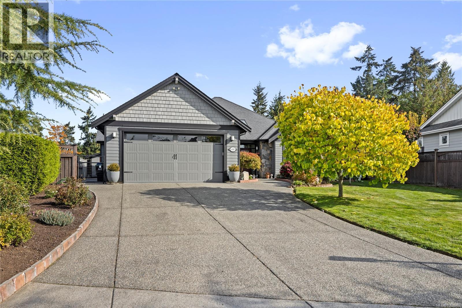 688 Lowry's Rd, French Creek, British Columbia  V9P 2N9 - Photo 2 - 1052042