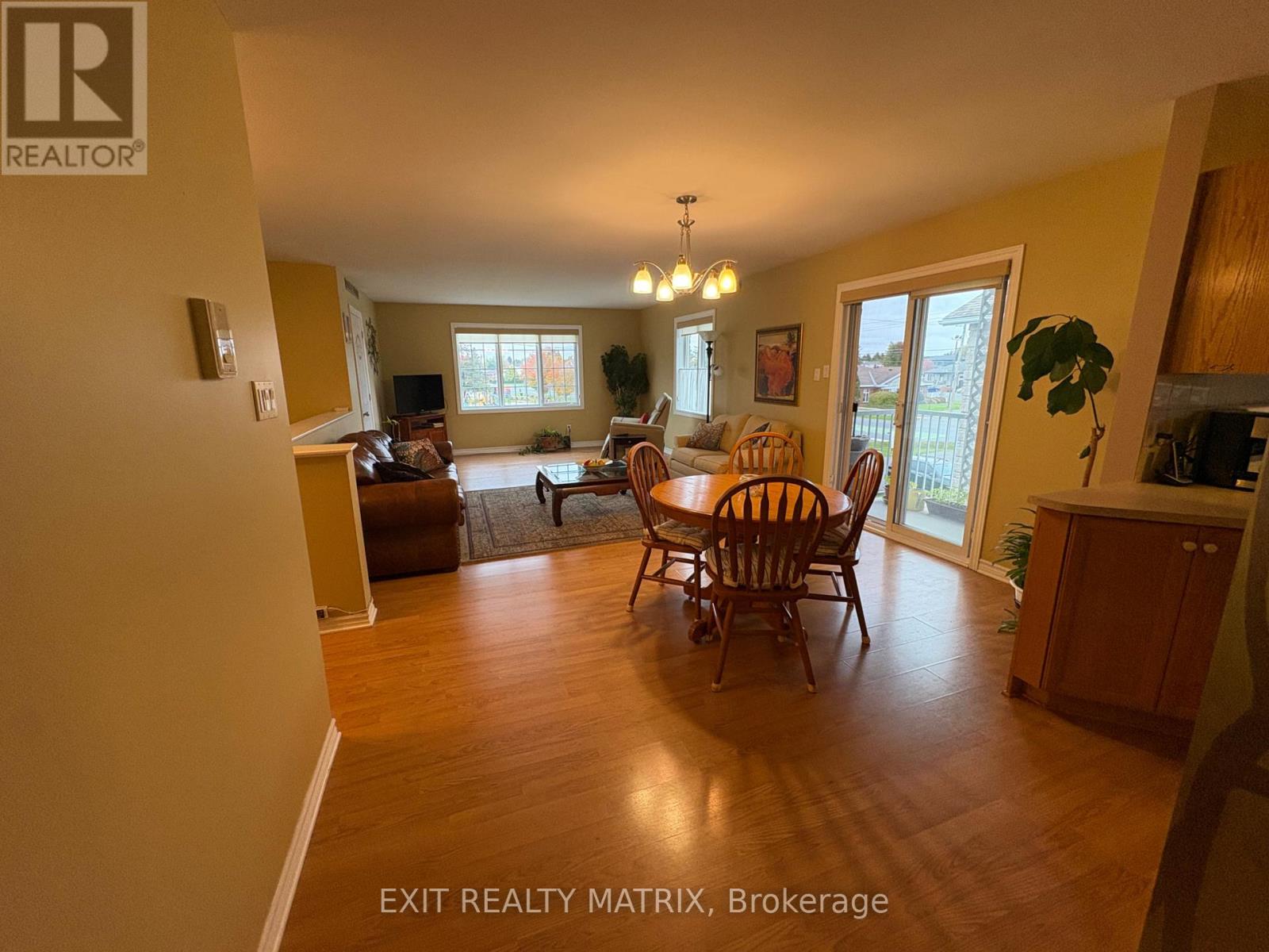 18 - 5 Marcel Street, Russell, Ontario K0A 1W0 - Photo 2 - X14029636