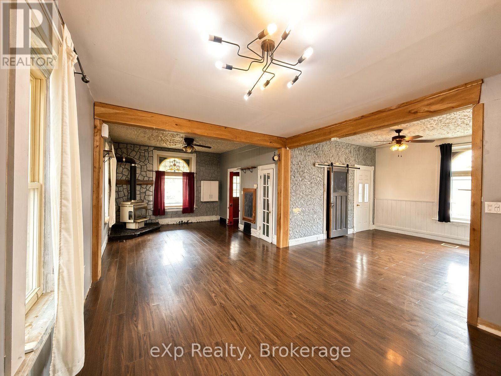 388 11th Street, Hanover, Ontario  N4N 1S5 - Photo 6 - X14029692