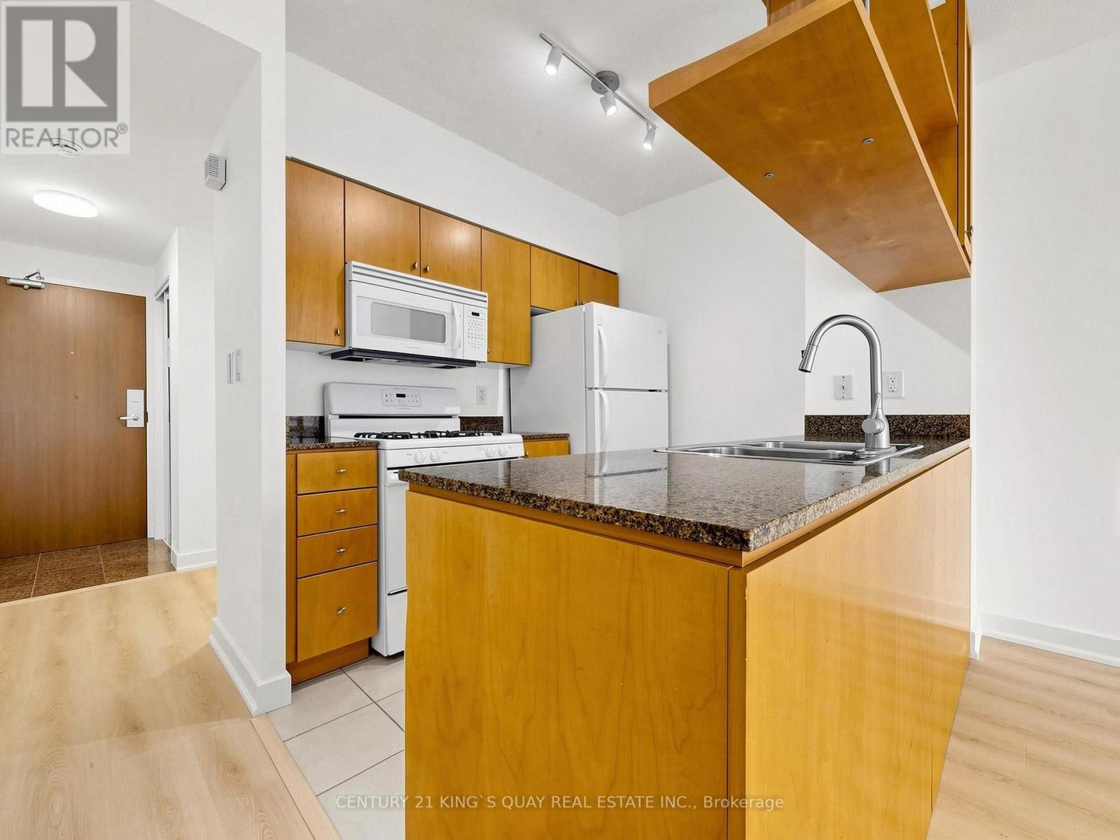 1502 - 35 Mariner Terrace, Toronto (Waterfront Communities), Ontario  M5V 3V9 - Photo 14 - C14029658