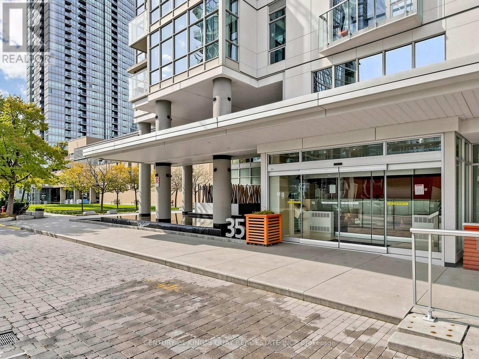 1502 - 35 Mariner Terrace, Toronto (Waterfront Communities), Ontario  M5V 3V9 - Photo 2 - C14029658