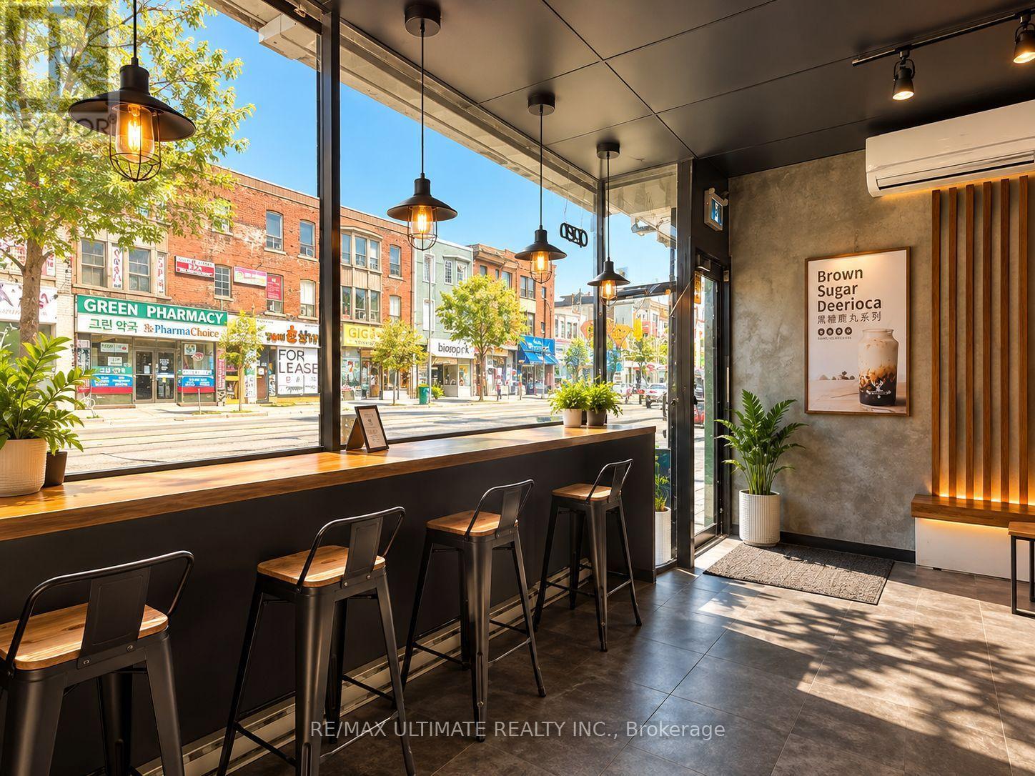 621 Bloor Street W, Toronto (Palmerston-Little Italy), Ontario  M6G 1K8 - Photo 3 - C14029672