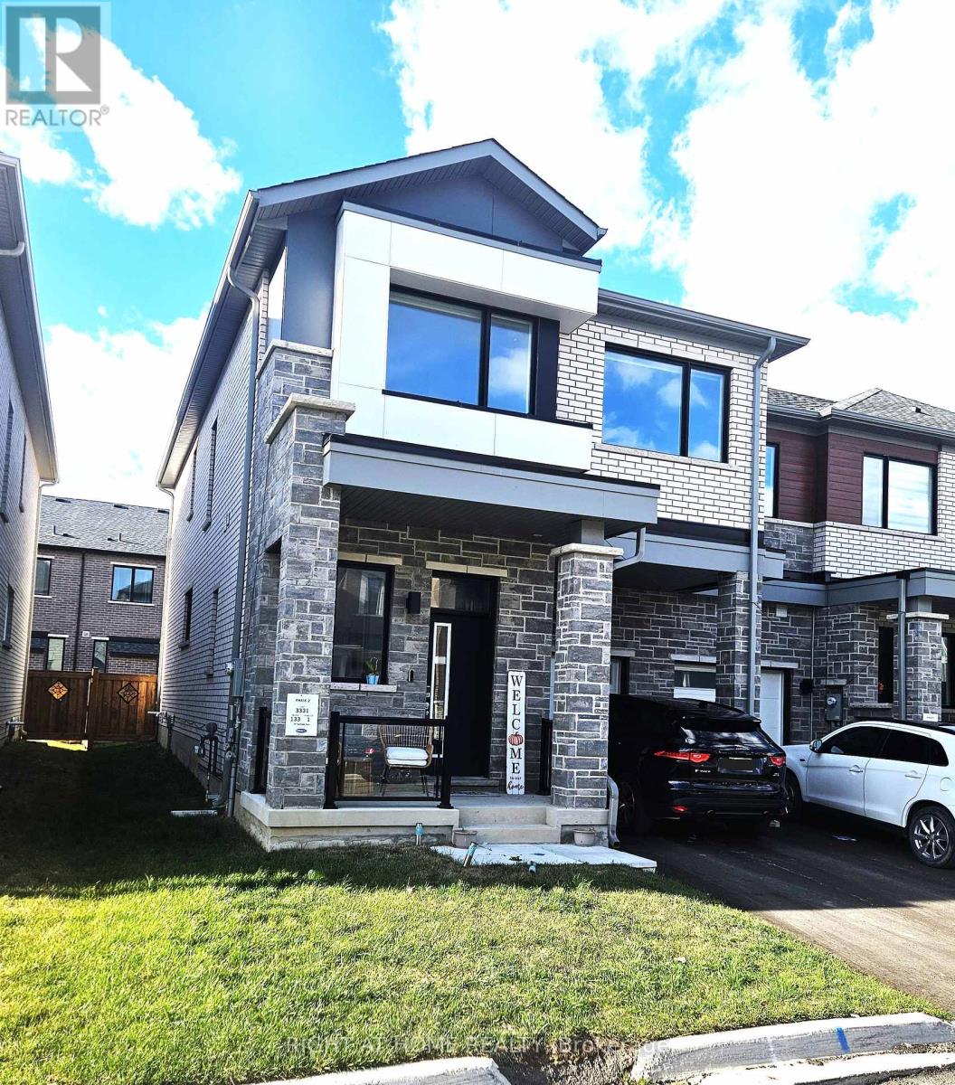 297 Starflower Place, Milton (Walker), Ontario  L9E 1Y3 - Photo 2 - W14029680