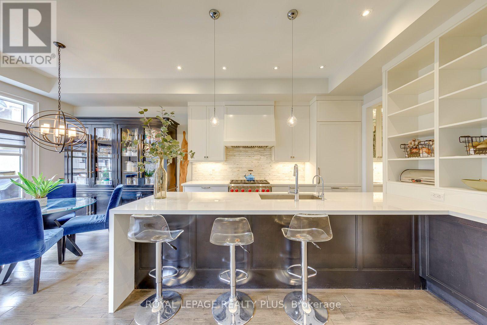 221 Hanover Street, Oakville (Wo West), Ontario  L6K 0G9 - Photo 11 - W14029714