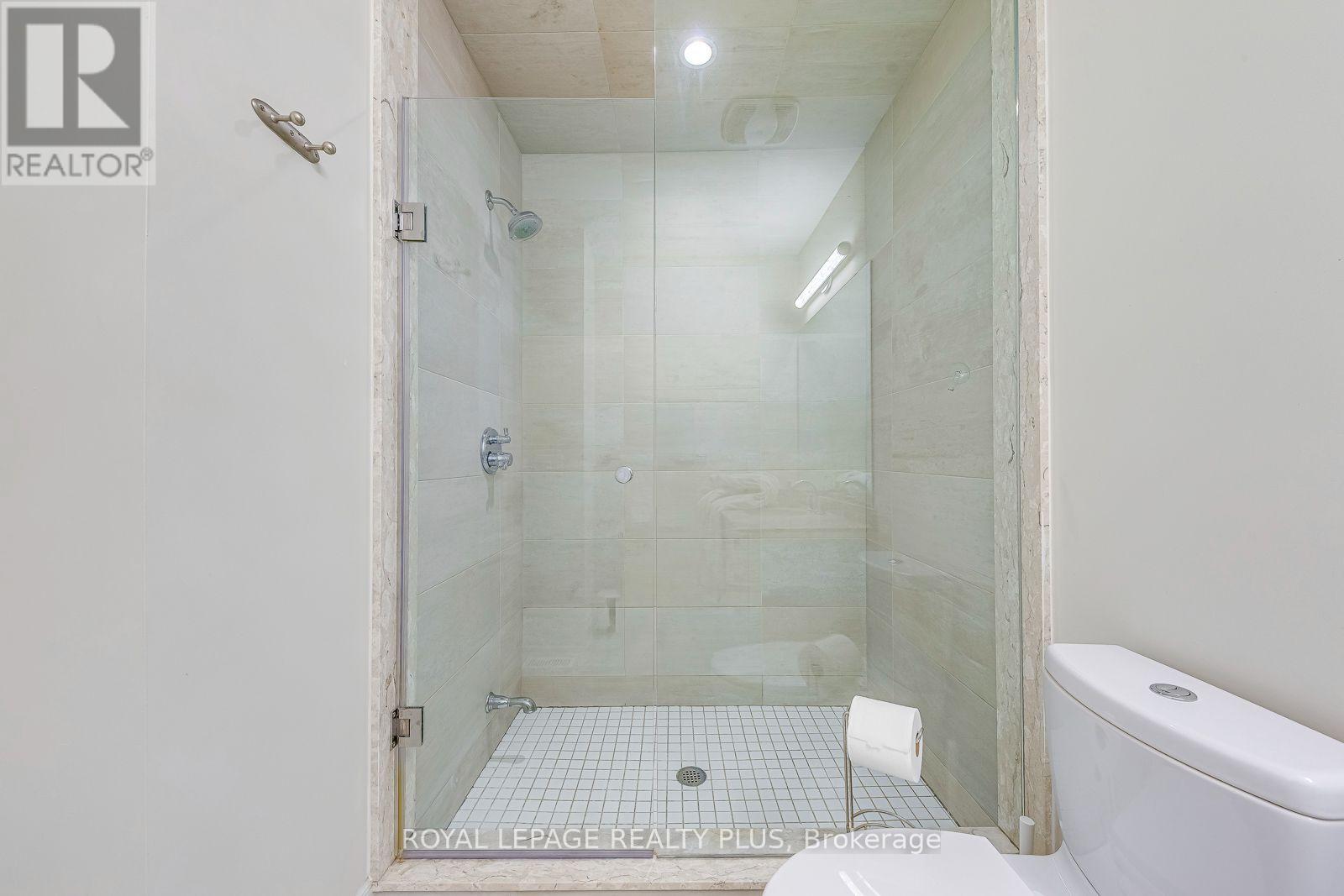 221 Hanover Street, Oakville (Wo West), Ontario  L6K 0G9 - Photo 33 - W14029714