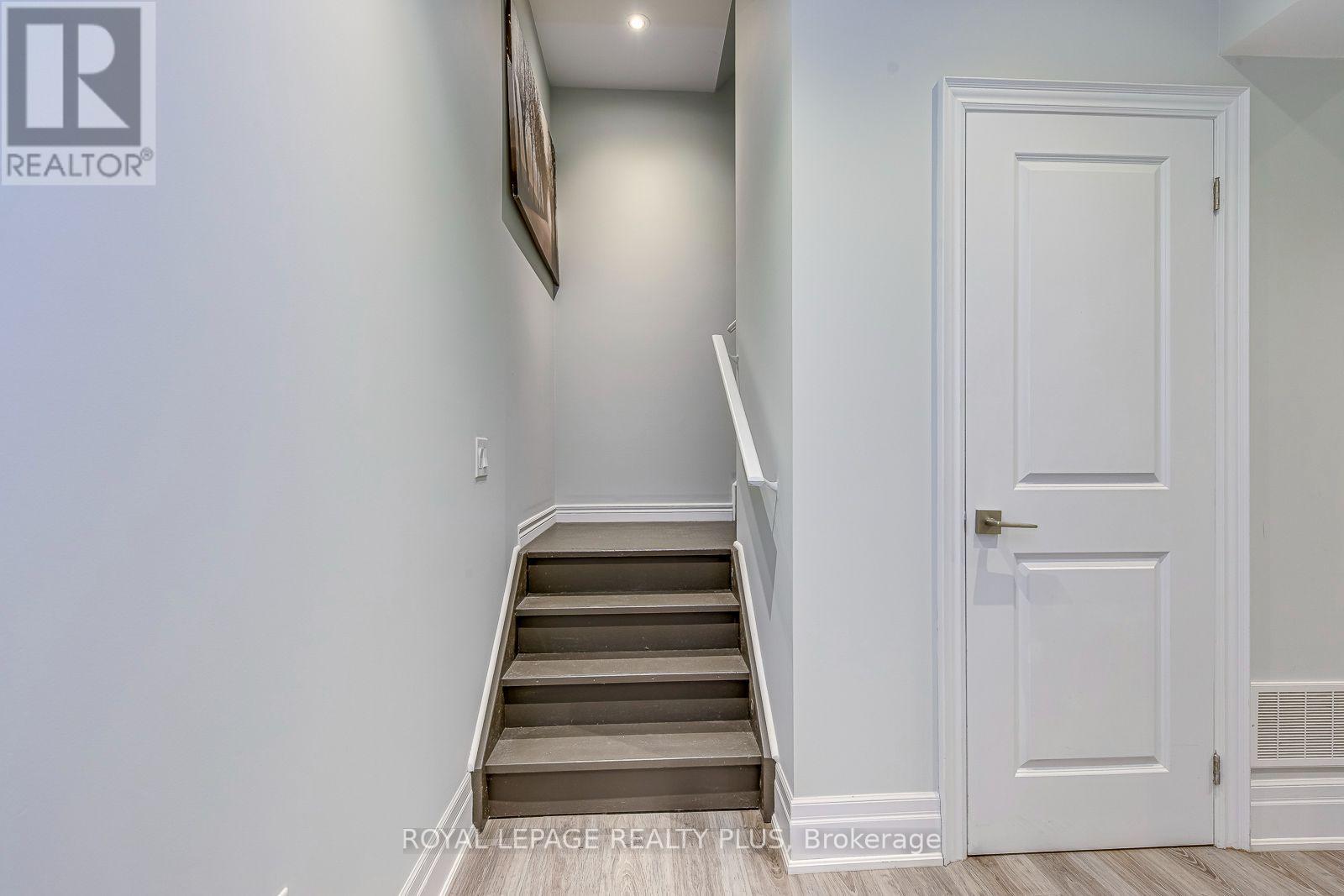 221 Hanover Street, Oakville (Wo West), Ontario  L6K 0G9 - Photo 45 - W14029714