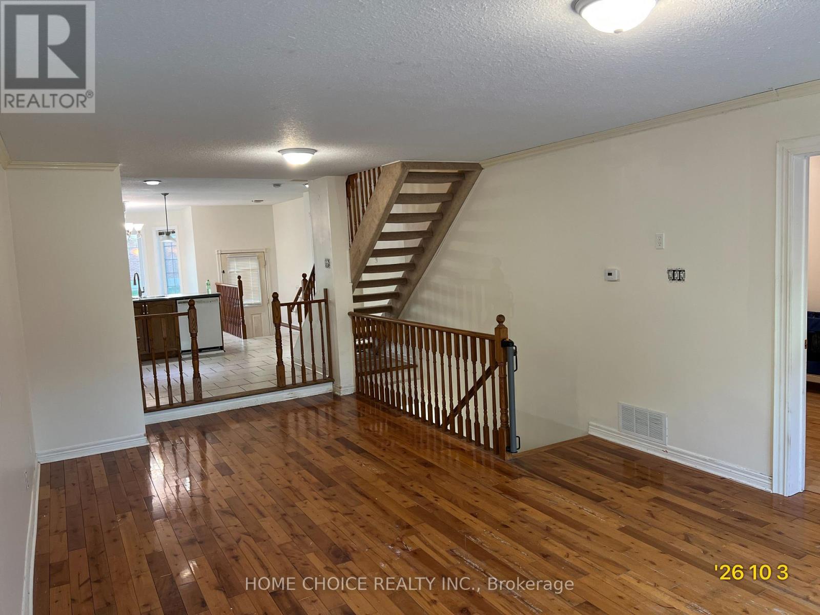 11 Violet Street, Barrie, Ontario  L4N 9N1 - Photo 8 - S13852780