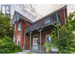 9 PENETANG STREET, Barrie, Ontario