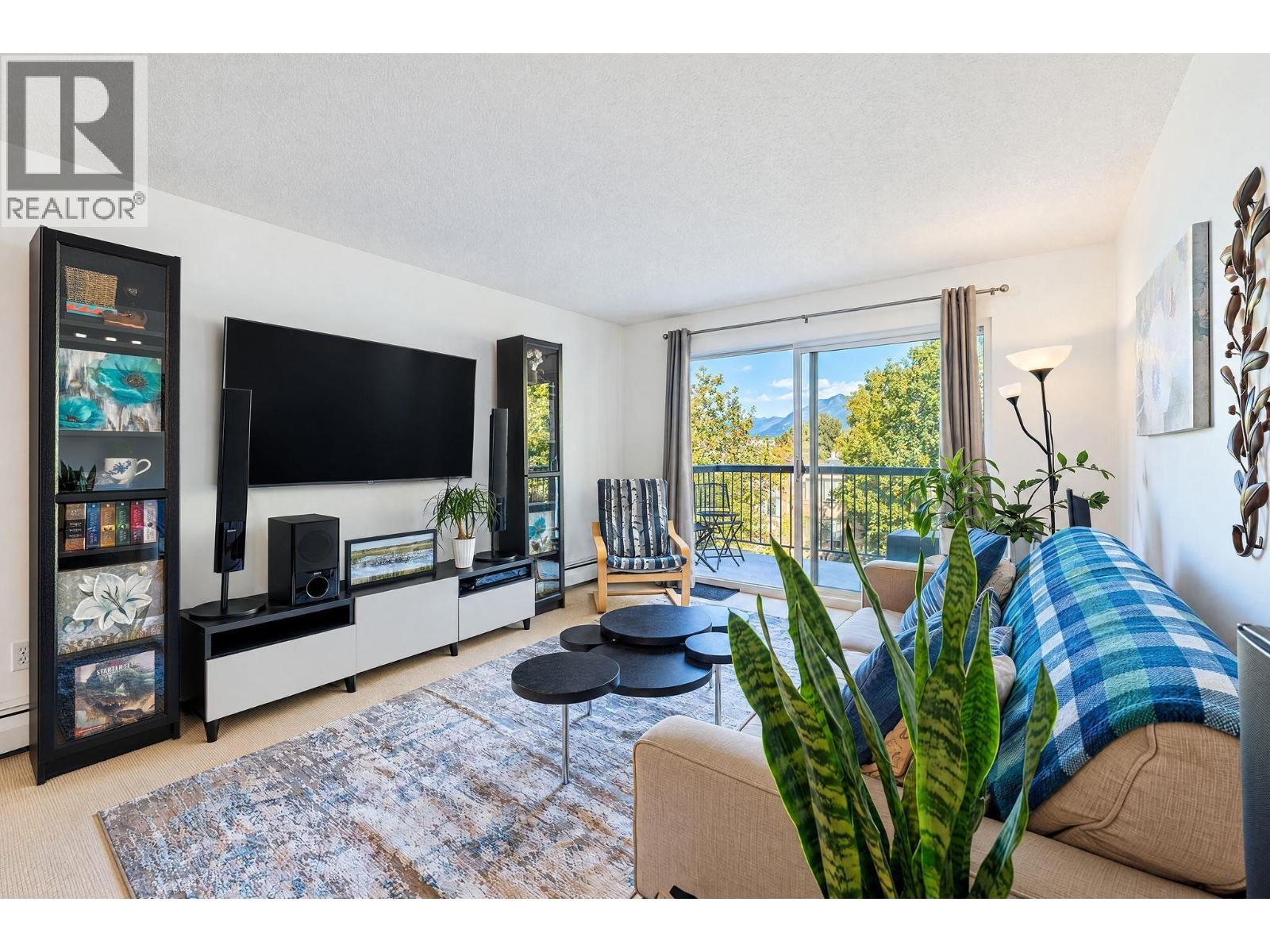 312 2320 TRINITY STREET, Vancouver, British Columbia