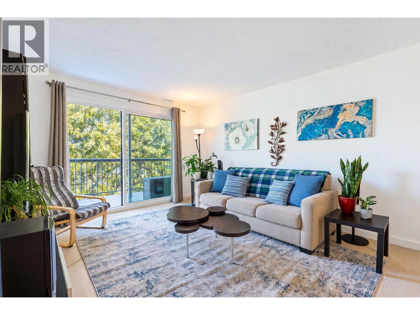 312 2320 Trinity Street, Vancouver, British Columbia  V5L 4W7 - Photo 2 - R3175078