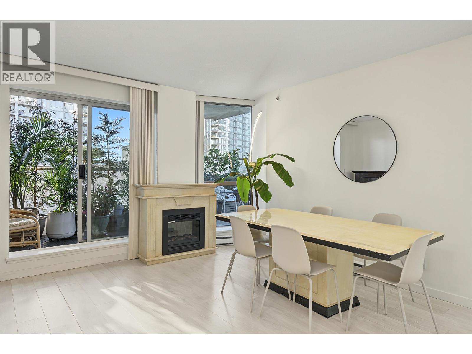 507 14 BEGBIE STREET, New Westminster, British Columbia