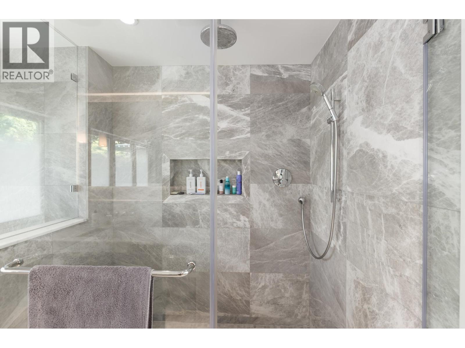 540 Brand Street, North Vancouver, British Columbia  V7N 1G1 - Photo 24 - R3175083