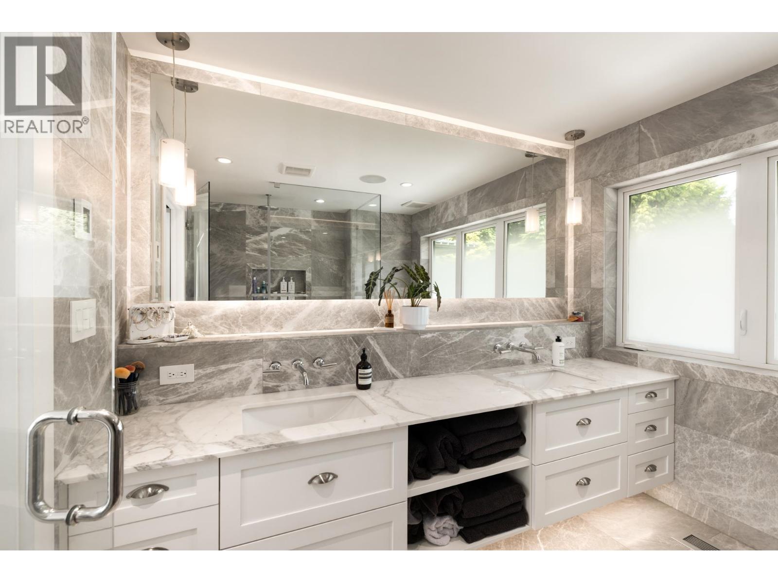 540 Brand Street, North Vancouver, British Columbia  V7N 1G1 - Photo 25 - R3175083