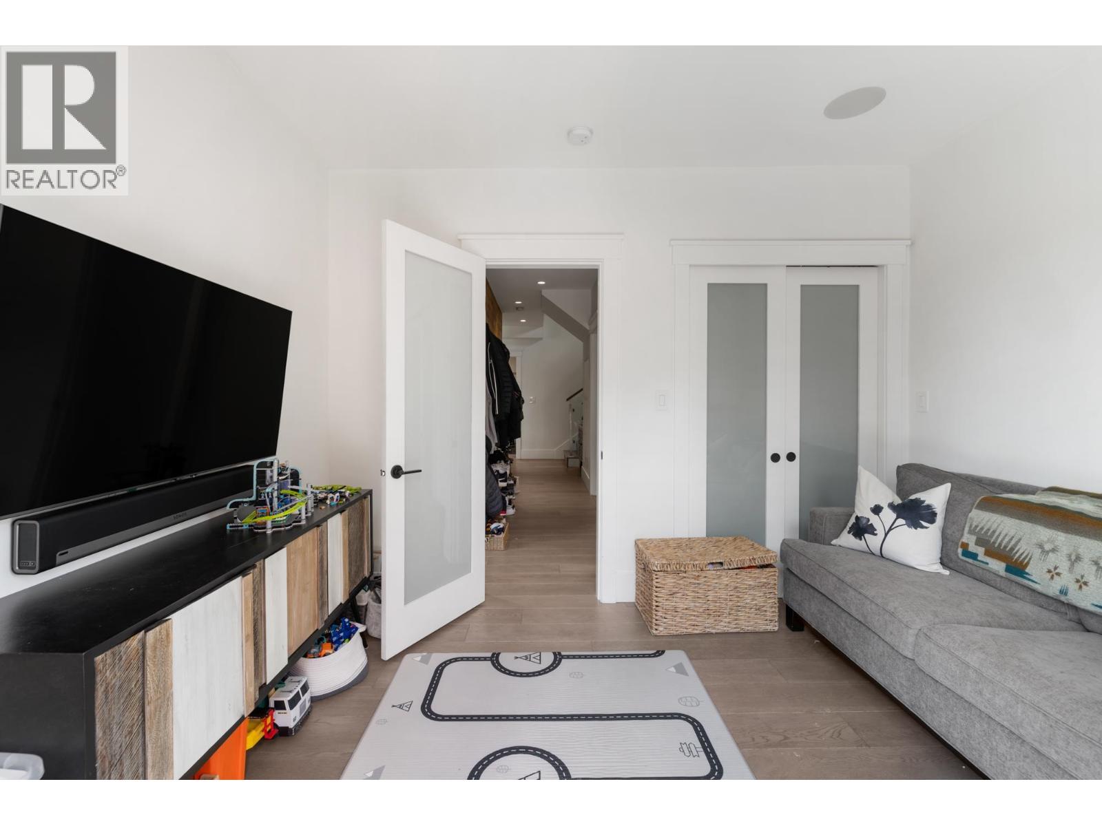 540 Brand Street, North Vancouver, British Columbia  V7N 1G1 - Photo 31 - R3175083