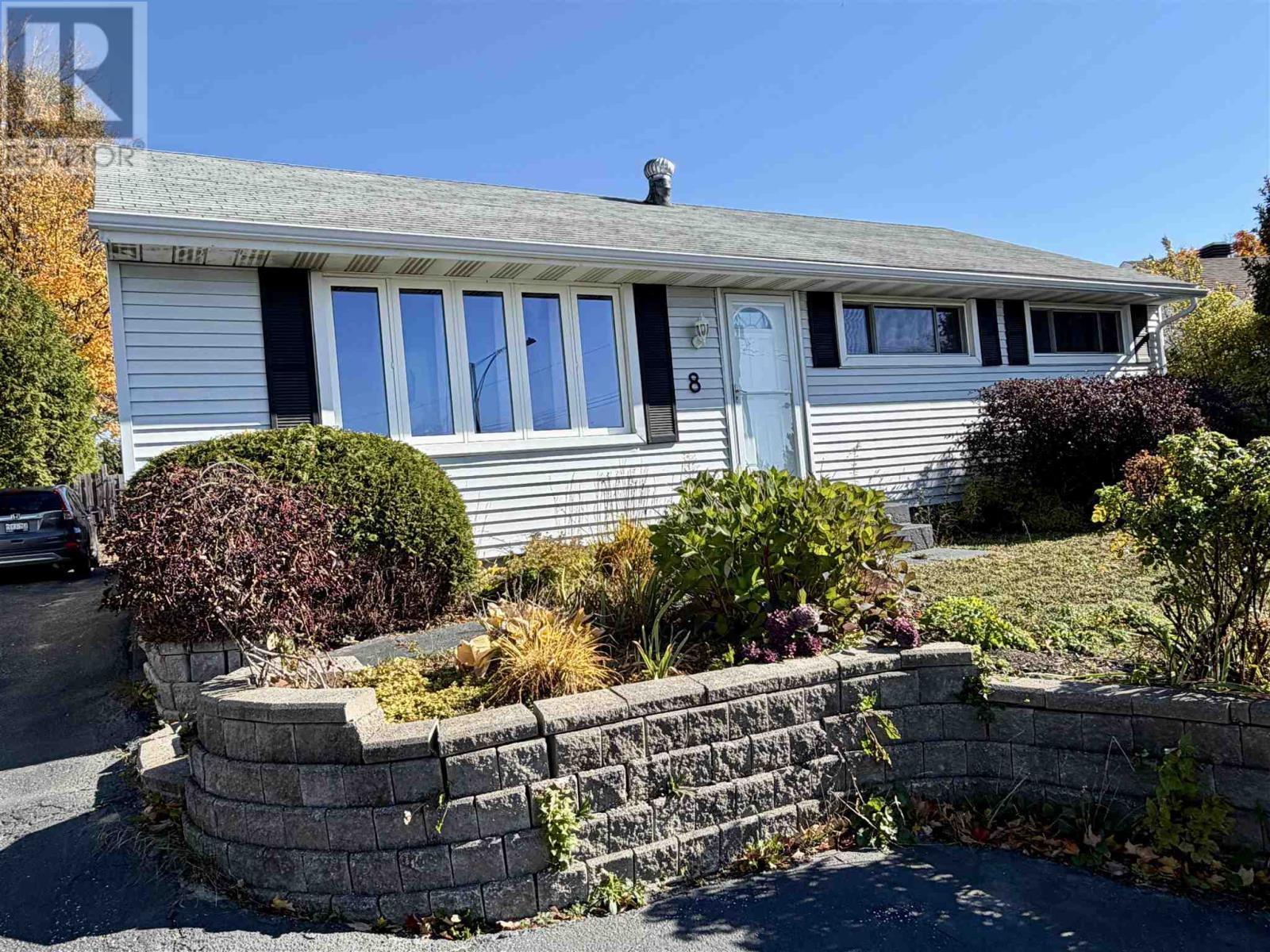 8 Benner Pl, Elliot Lake, Ontario  P5A 1T4 - Photo 3 - SM262858