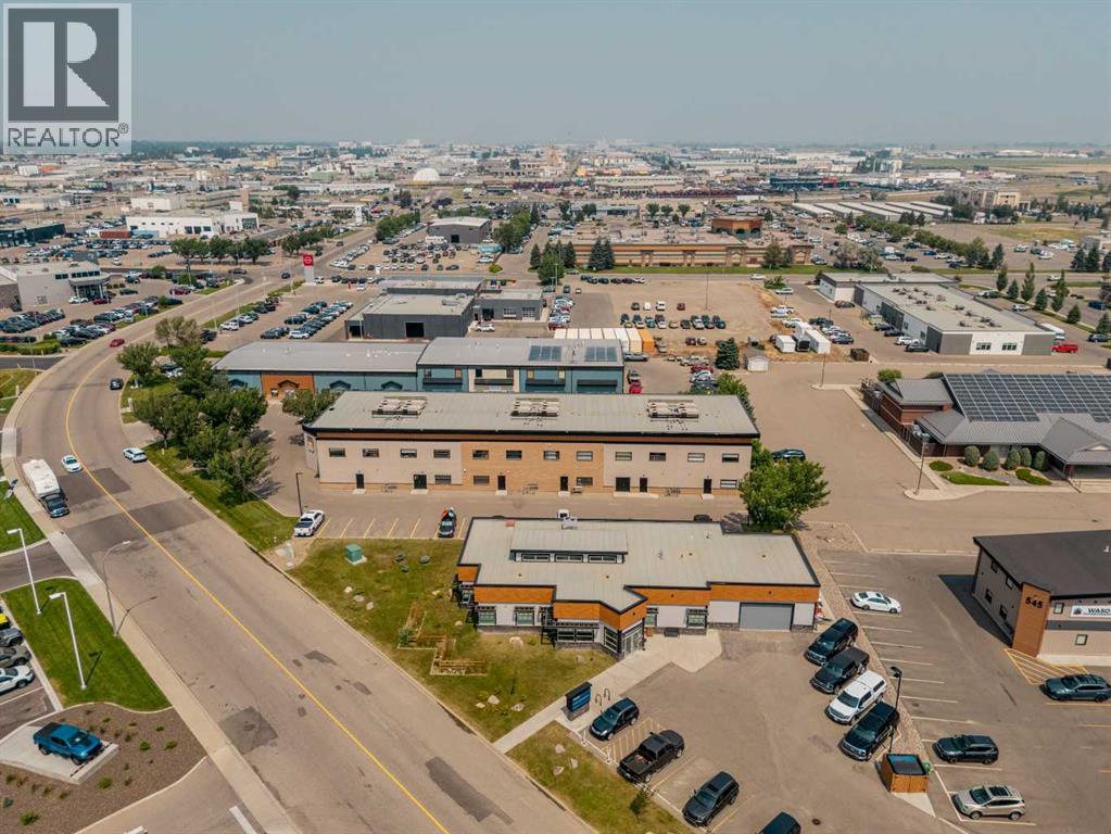 26, 495 W T Hill Boulevard S