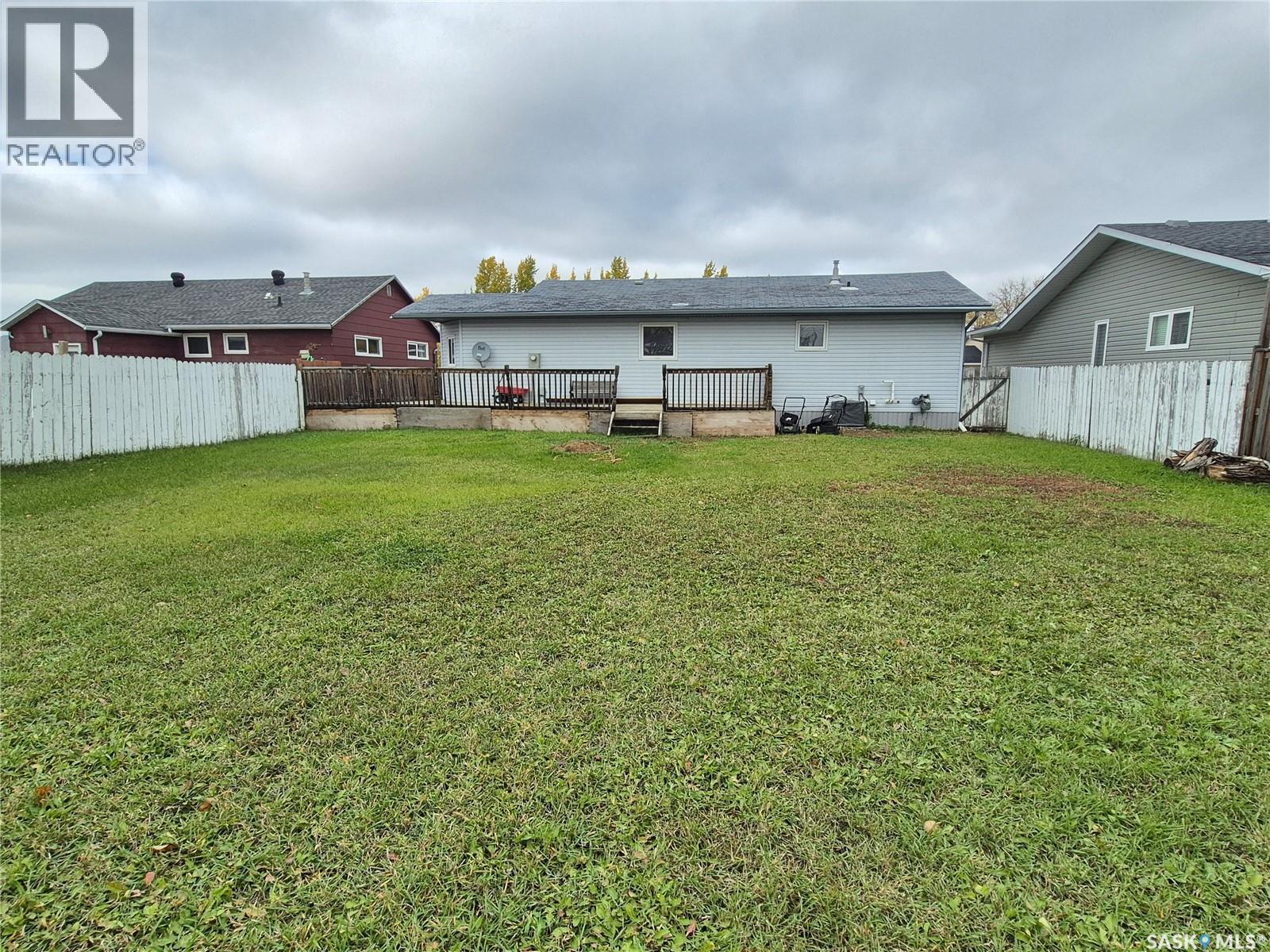 818 Geisen Street, Radville, Saskatchewan  S0C 2G0 - Photo 46 - SK051025