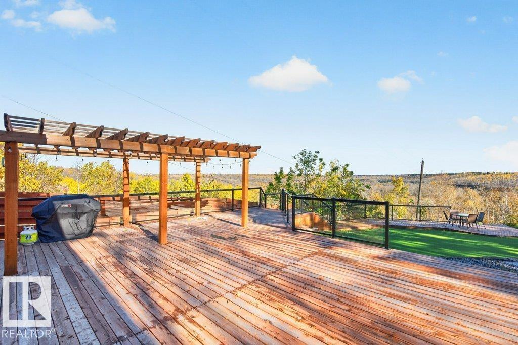 212 GRANDISLE PT NW