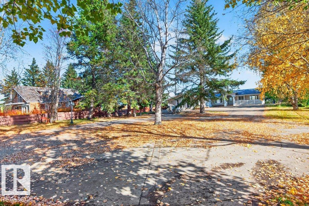 212 GRANDISLE PT NW