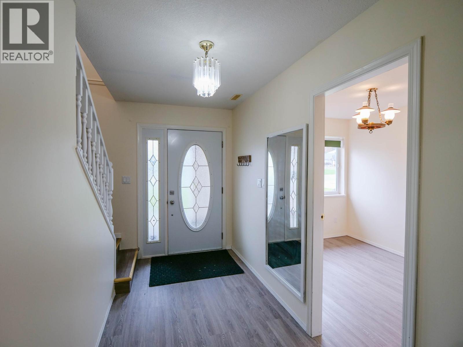 105 Lowe Street, Quesnel, British Columbia  V2J 5T4 - Photo 11 - R3174177