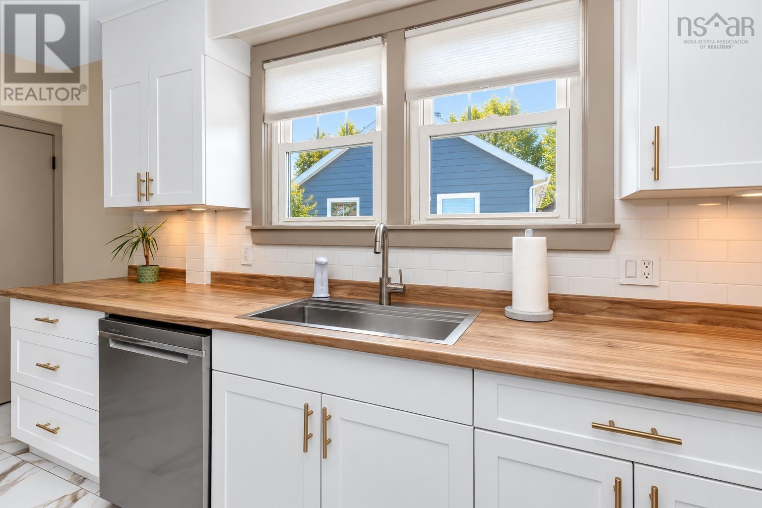 221 Westmount Road, Westmount, Nova Scotia  B1R 1A2 - Photo 19 - 202625512