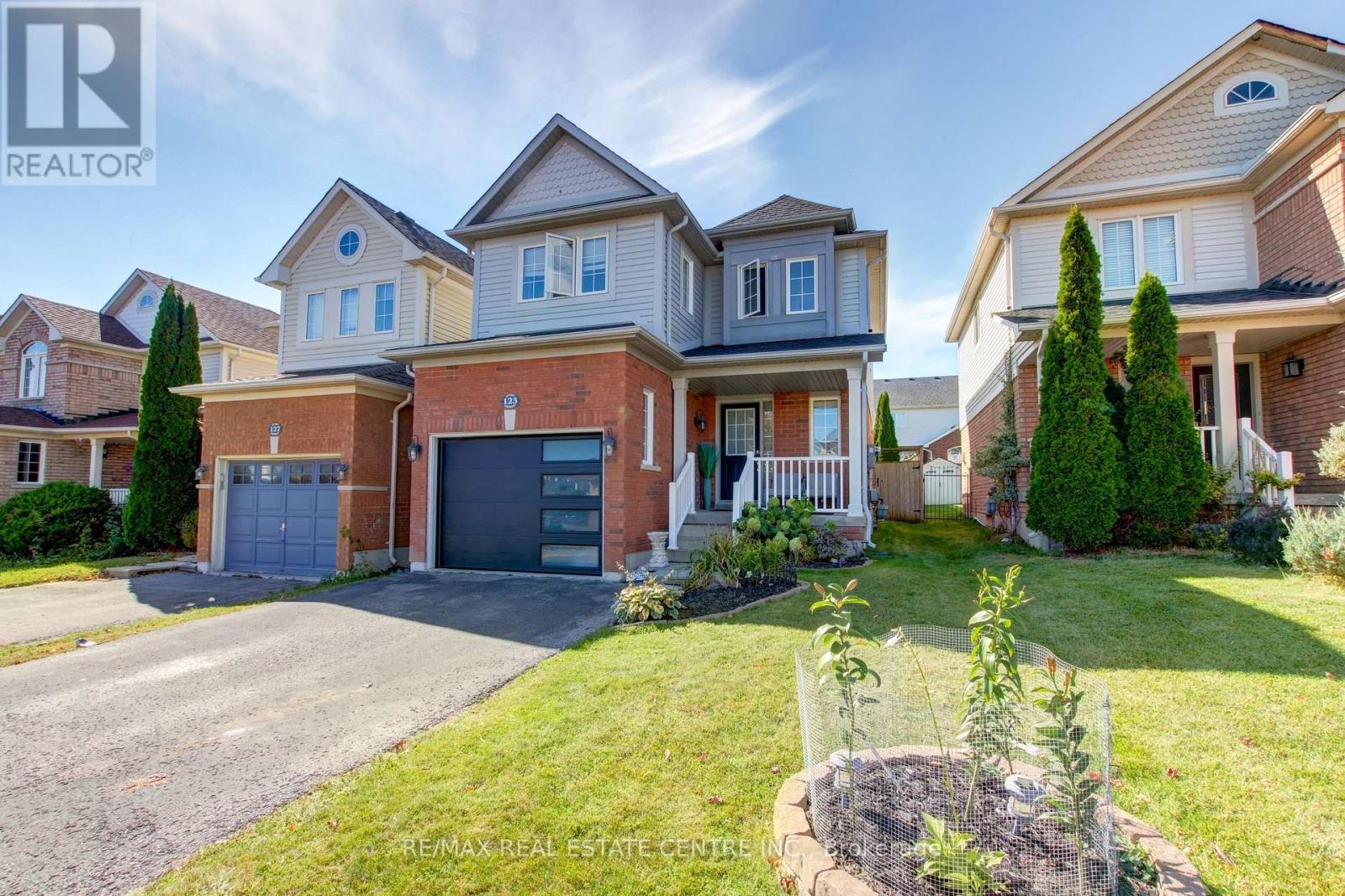 123 Lunney Crescent, Clarington, Ontario  L1C 5N9 - Photo 5 - E14029790