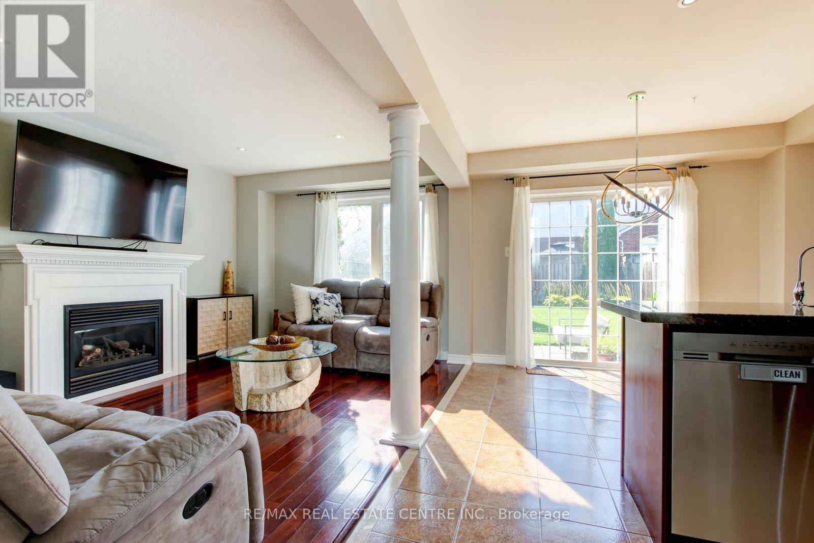 123 Lunney Crescent, Clarington, Ontario  L1C 5N9 - Photo 8 - E14029790