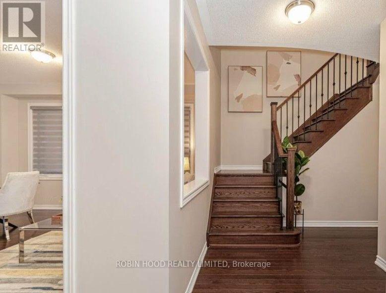 63 Royal Fern Crescent, Caledon, Ontario  L7C 4H1 - Photo 5 - W14029764