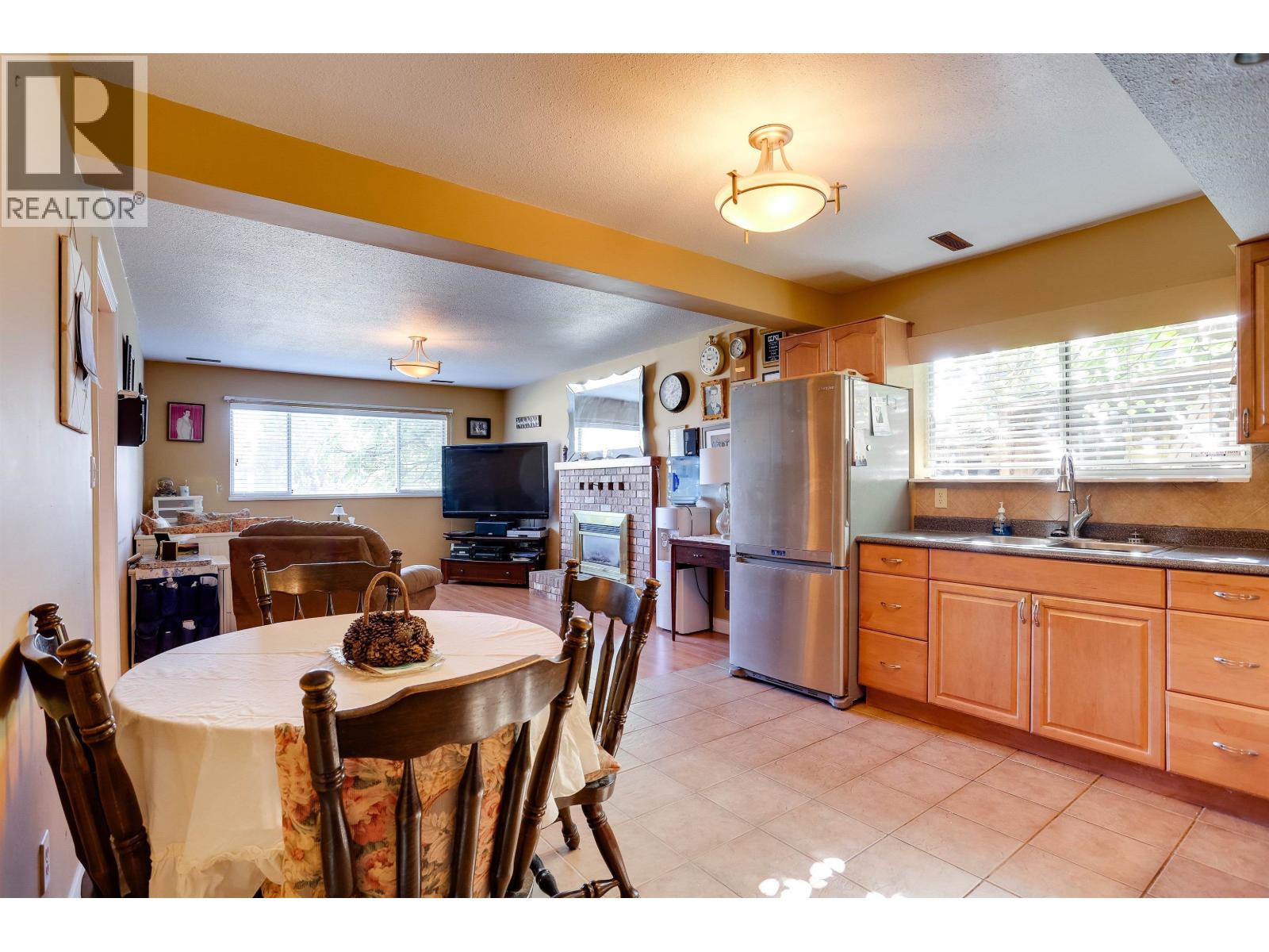 468 Cariboo Crescent, Coquitlam, British Columbia  V3C 4X7 - Photo 25 - R3174736