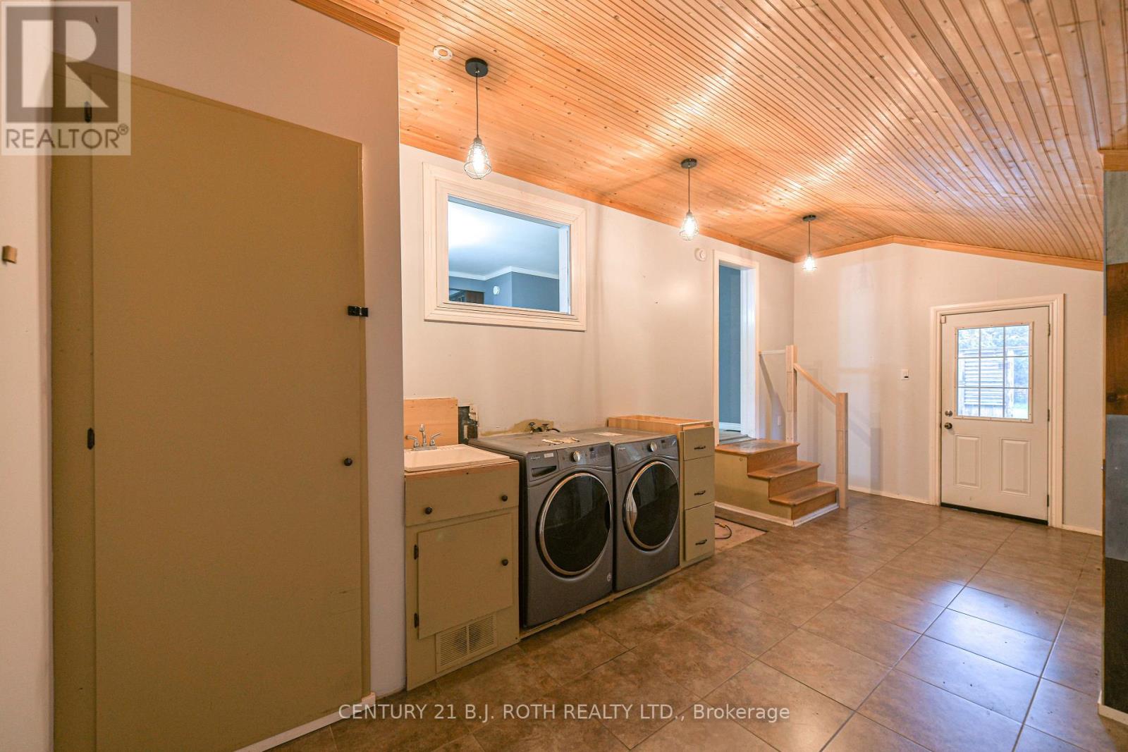 3323 Park Road, Severn, Ontario  L3V 0V9 - Photo 12 - S14029000