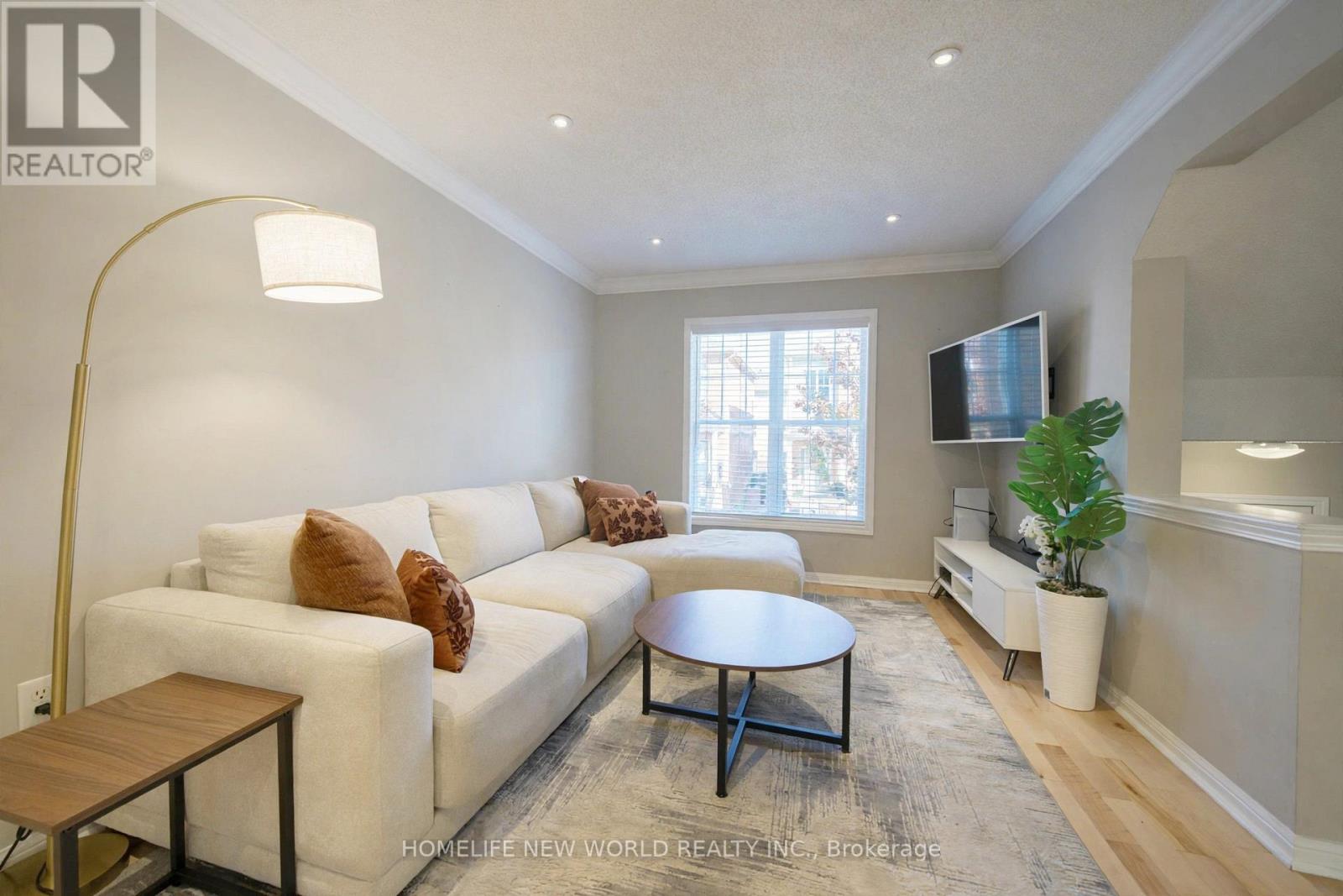 86 Seed House Lane, Halton Hills, Ontario  L7G 6K3 - Photo 9 - W13864982
