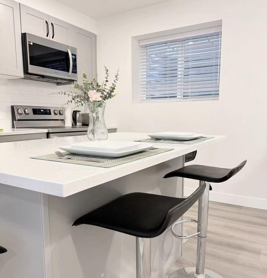 Downstair 19670 75A AVE