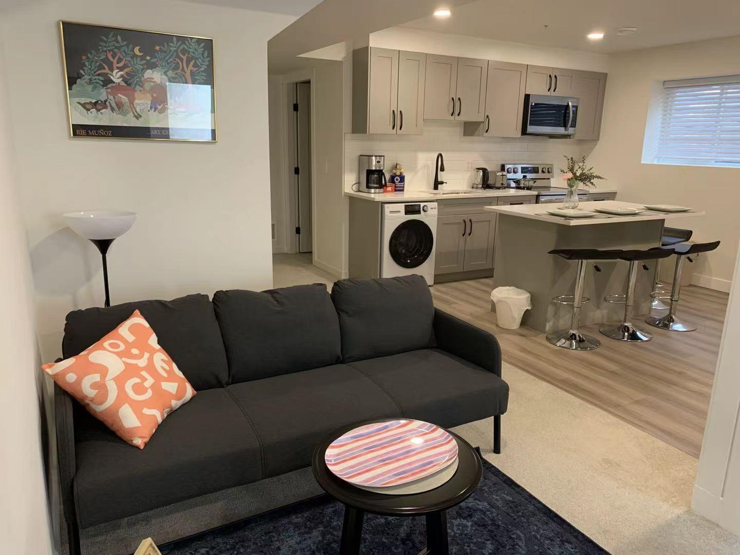 Downstair 19670 75A AVE