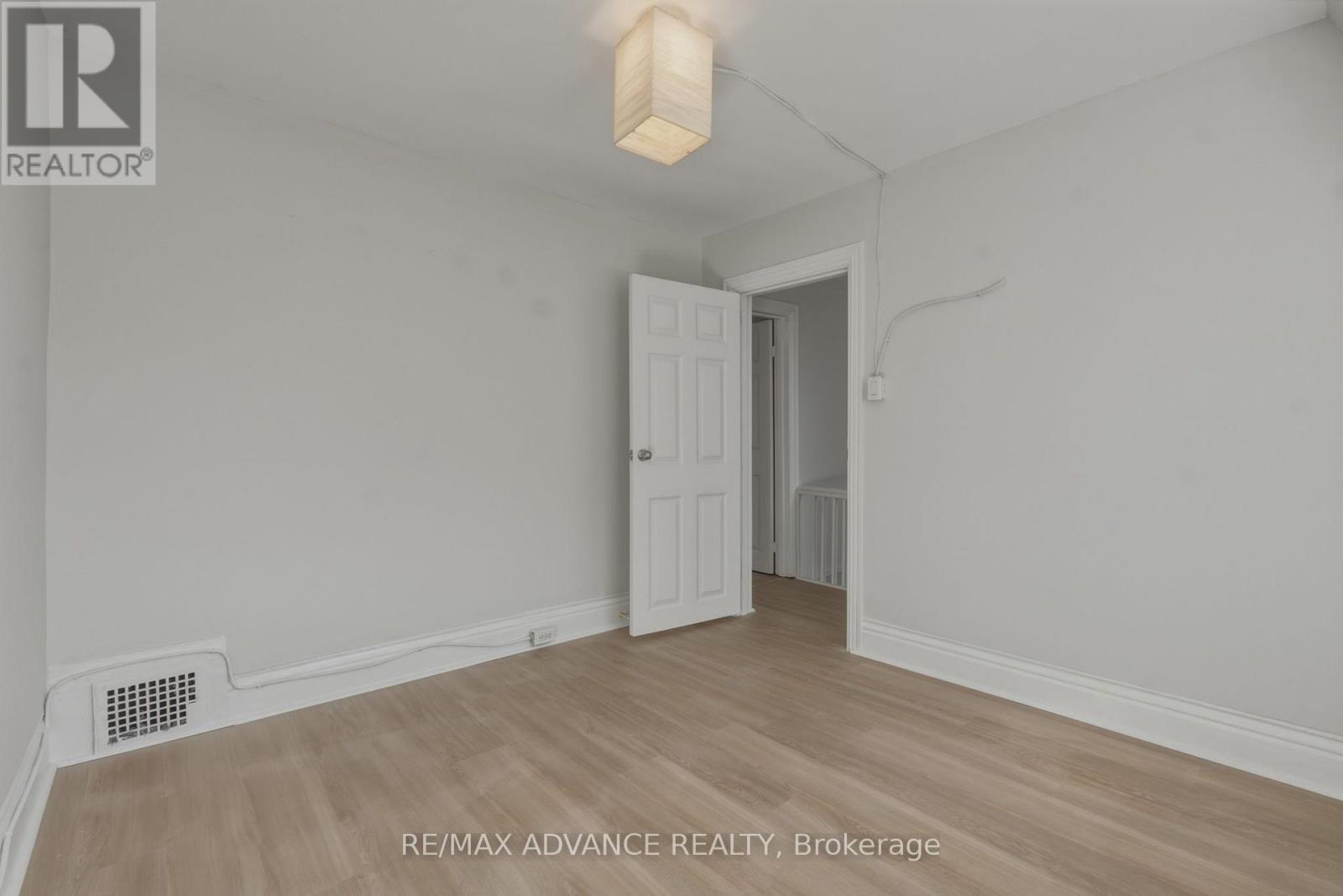 82a Augusta Avenue, Toronto, Ontario  M5T 2L1 - Photo 40 - C13877000
