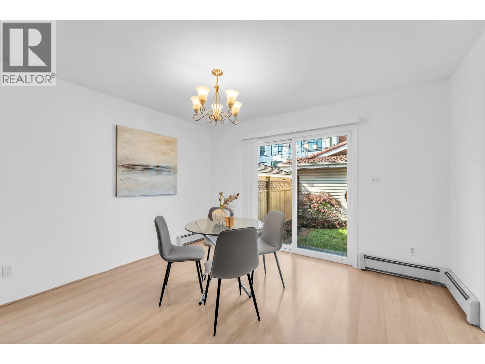 8377 Shaughnessy Street, Vancouver, British Columbia  V6P 3Y1 - Photo 3 - R3175081