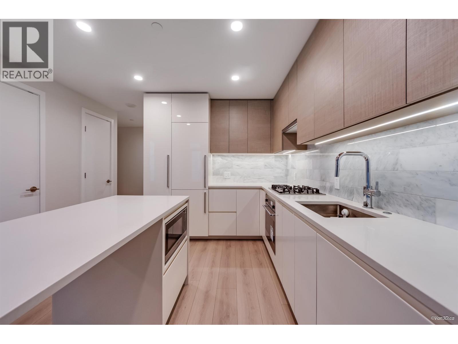 1107 2186 Gilmore Avenue, Burnaby, British Columbia  V5C 0N7 - Photo 8 - R3175088