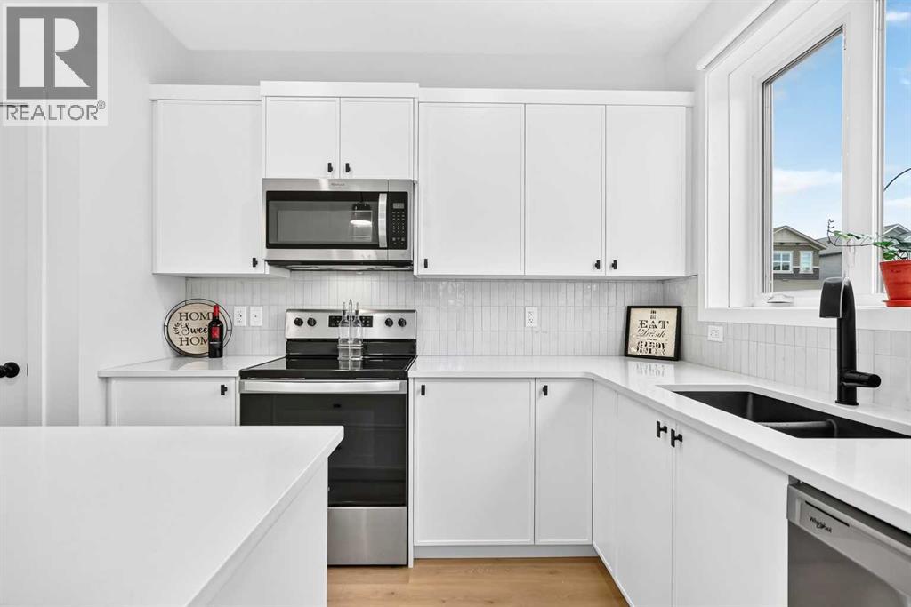 85 Heirloom Way SE, Calgary, Alberta  T3S 0H3 - Photo 9 - A2351429