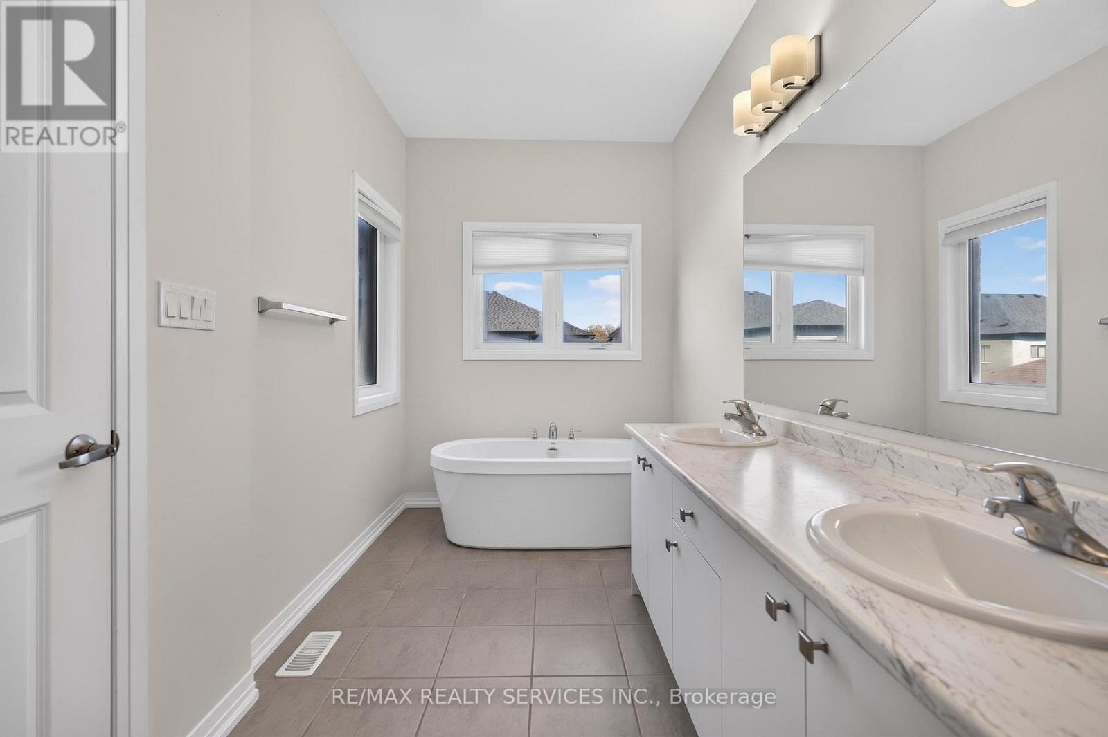 225 Coronation Road, Whitby, Ontario  L1P 0H6 - Photo 31 - E13879446