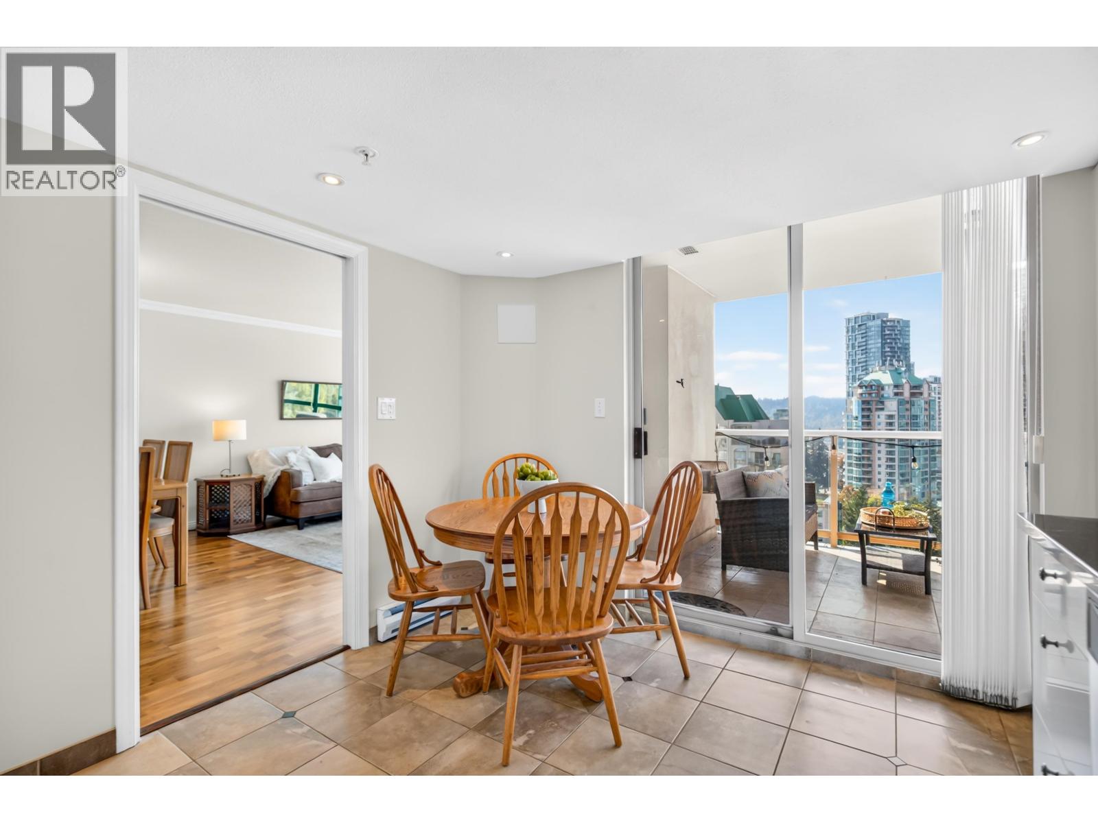 1703 1196 Pipeline Road, Coquitlam, British Columbia  V3B 7Z6 - Photo 7 - R3174735