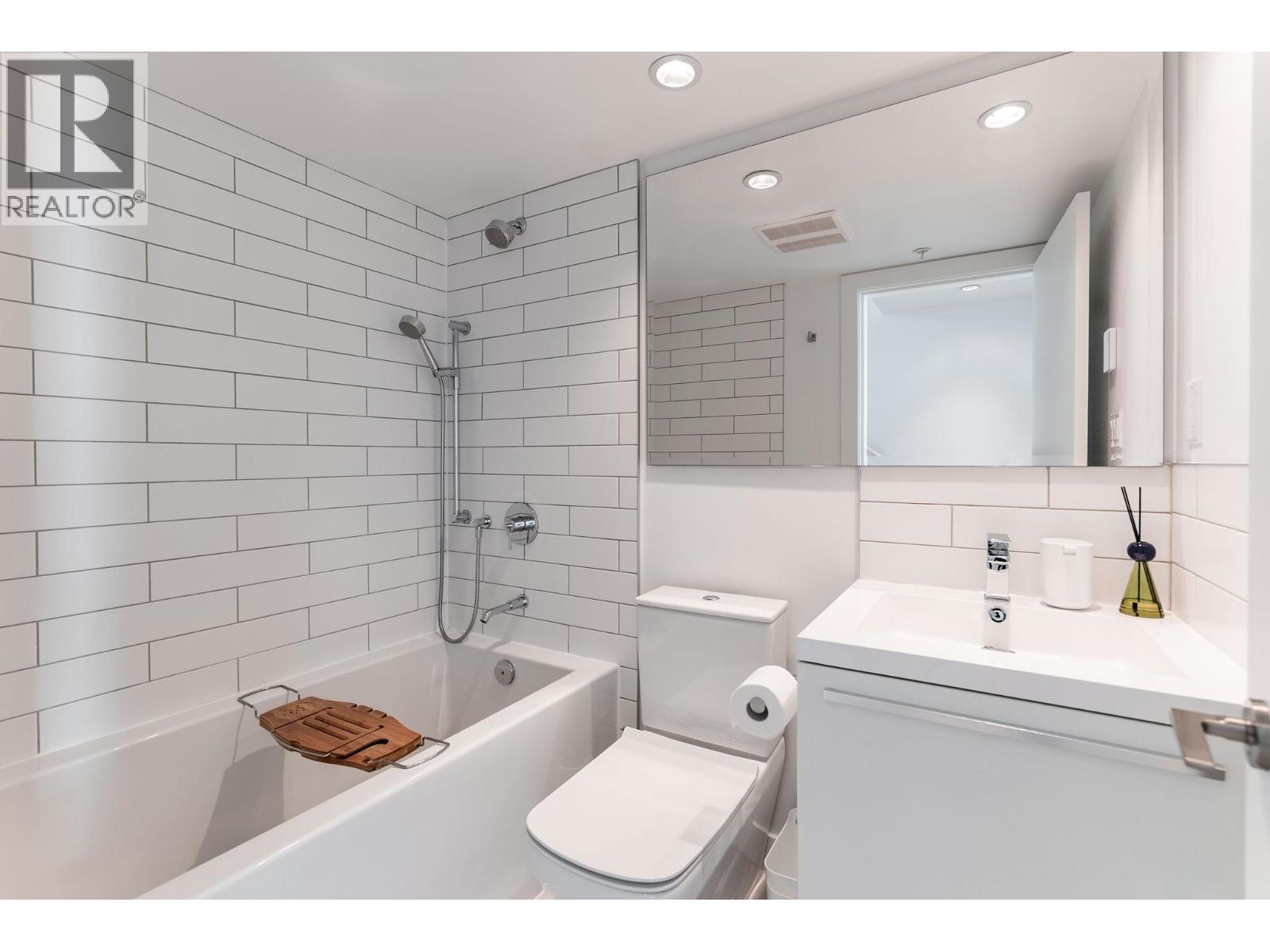 309 1647 E Pender Street, Vancouver, British Columbia  V5L 1W2 - Photo 23 - R3175098
