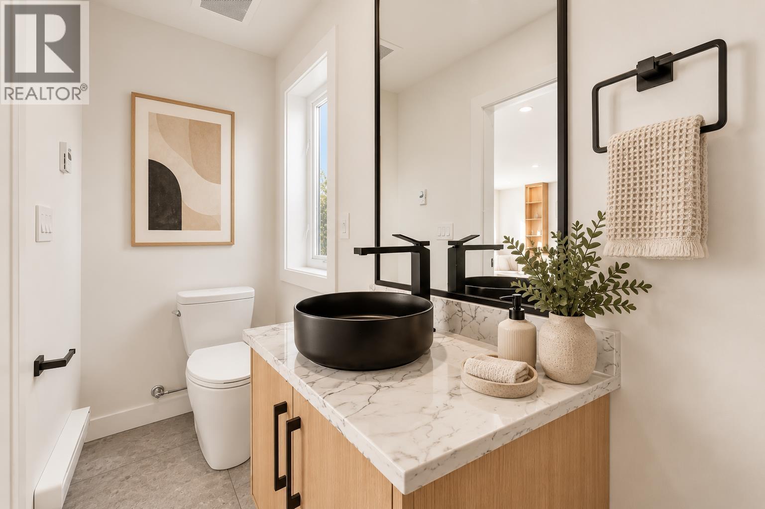 3036 E 5th Avenue, Vancouver, British Columbia  V5M 1N8 - Photo 3 - R3175099