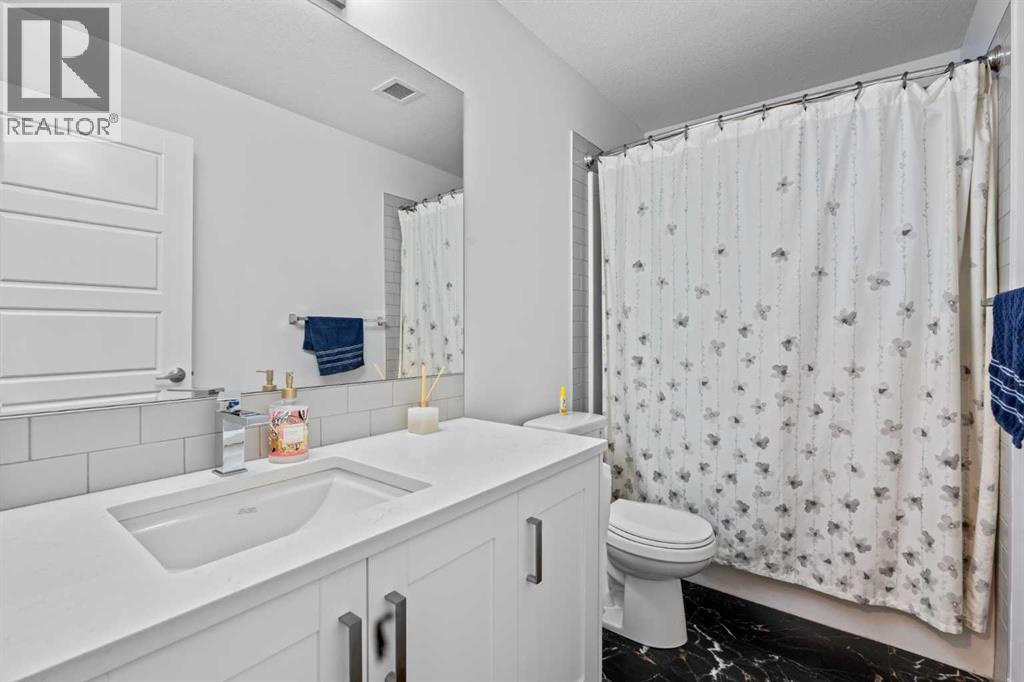 2202, 220 Seton Grove SE