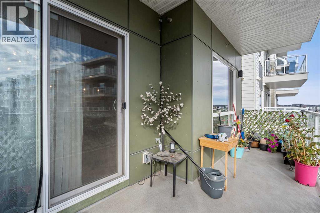 2202, 220 Seton Grove SE
