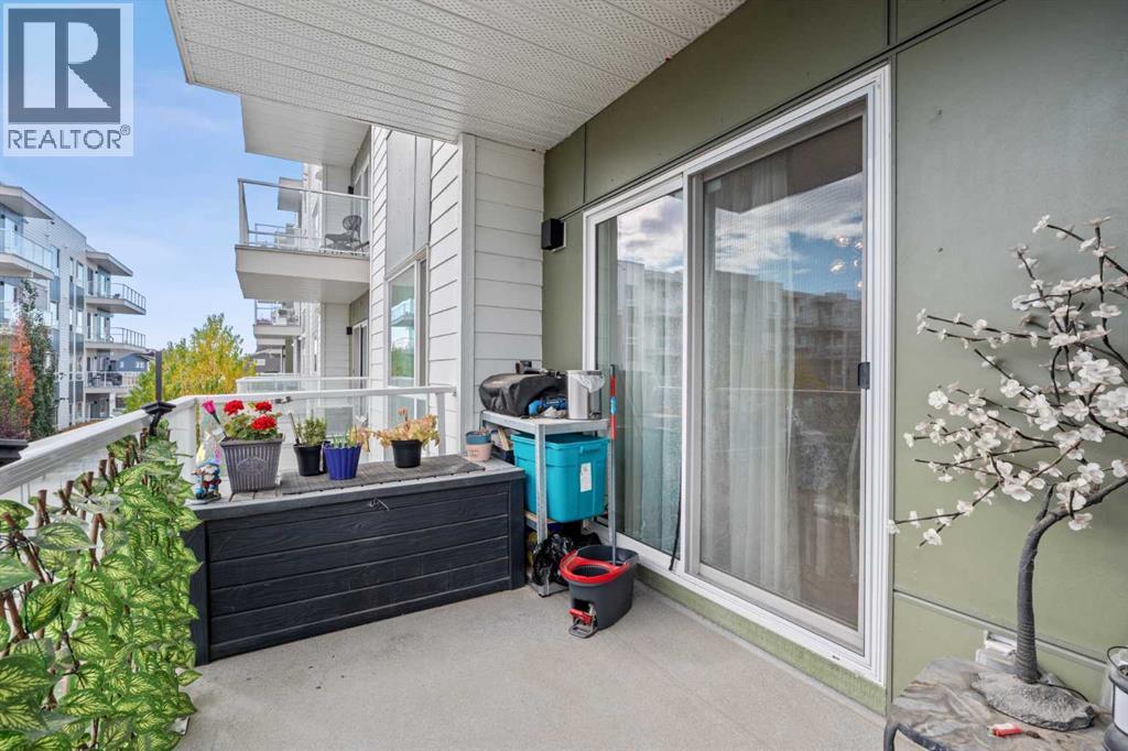 2202, 220 Seton Grove SE