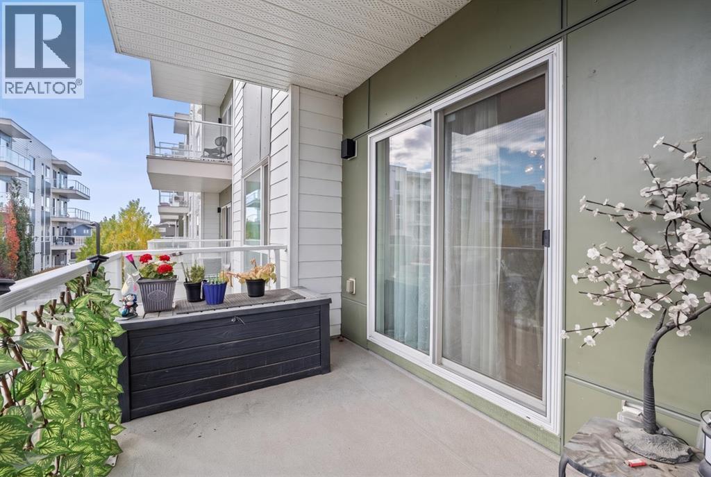 2202, 220 Seton Grove SE