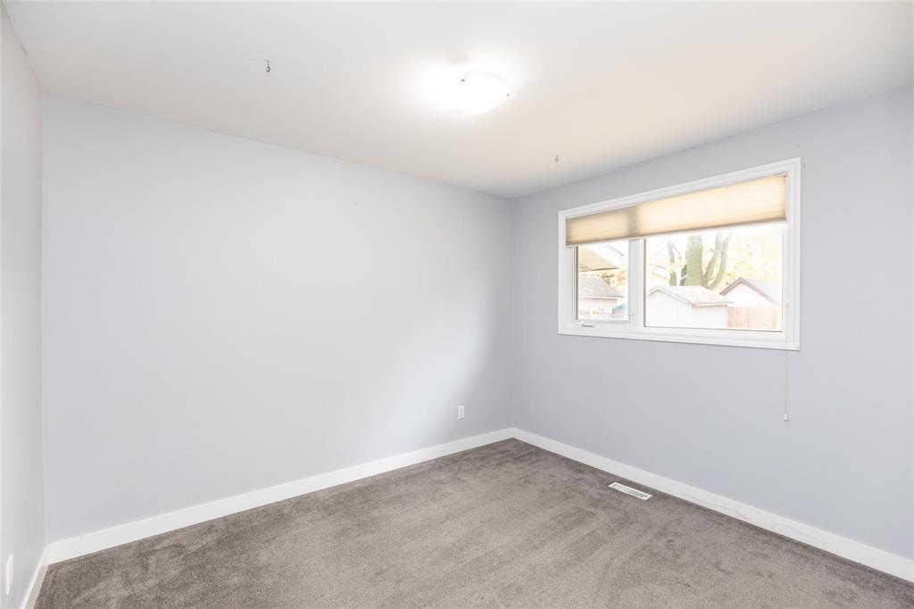 478 Rosewood Drive, Steinbach, Manitoba  R5G 0H4 - Photo 15 - 202625166
